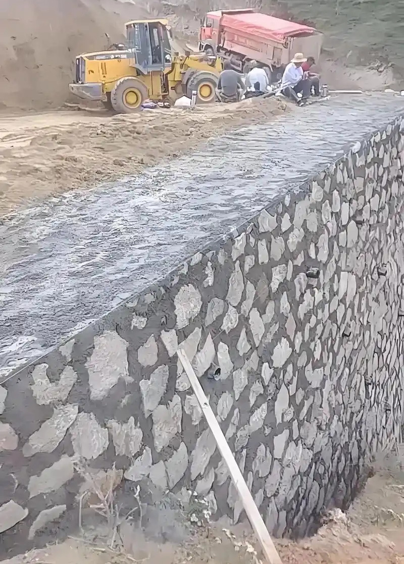洛阳涧西区边坡加固